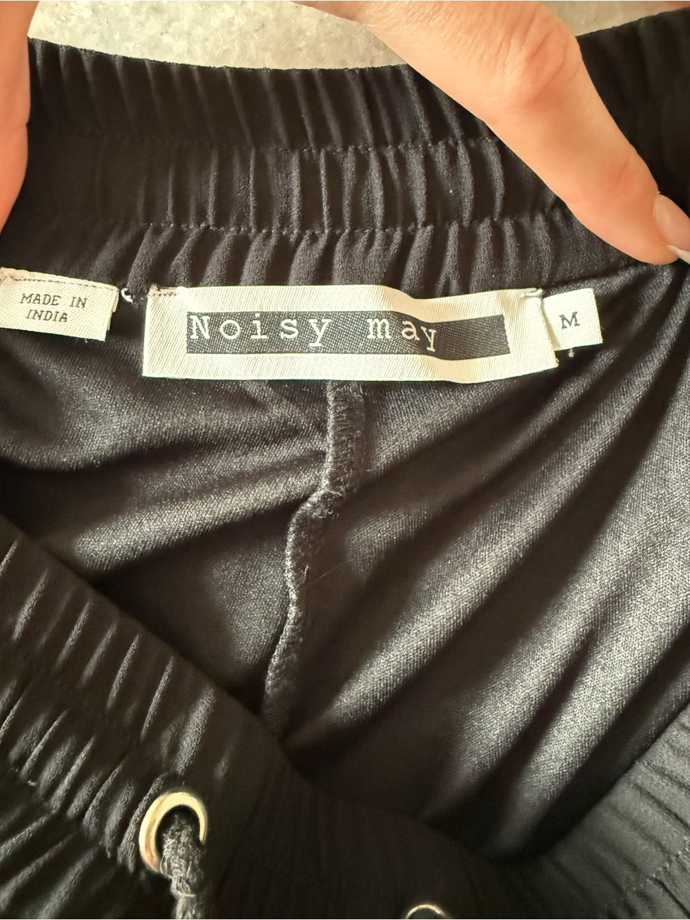 Noisy May Black Wide-Leg With slits Drawstring Pants / Vacation Pants / Size Med - Picture 4 of 6